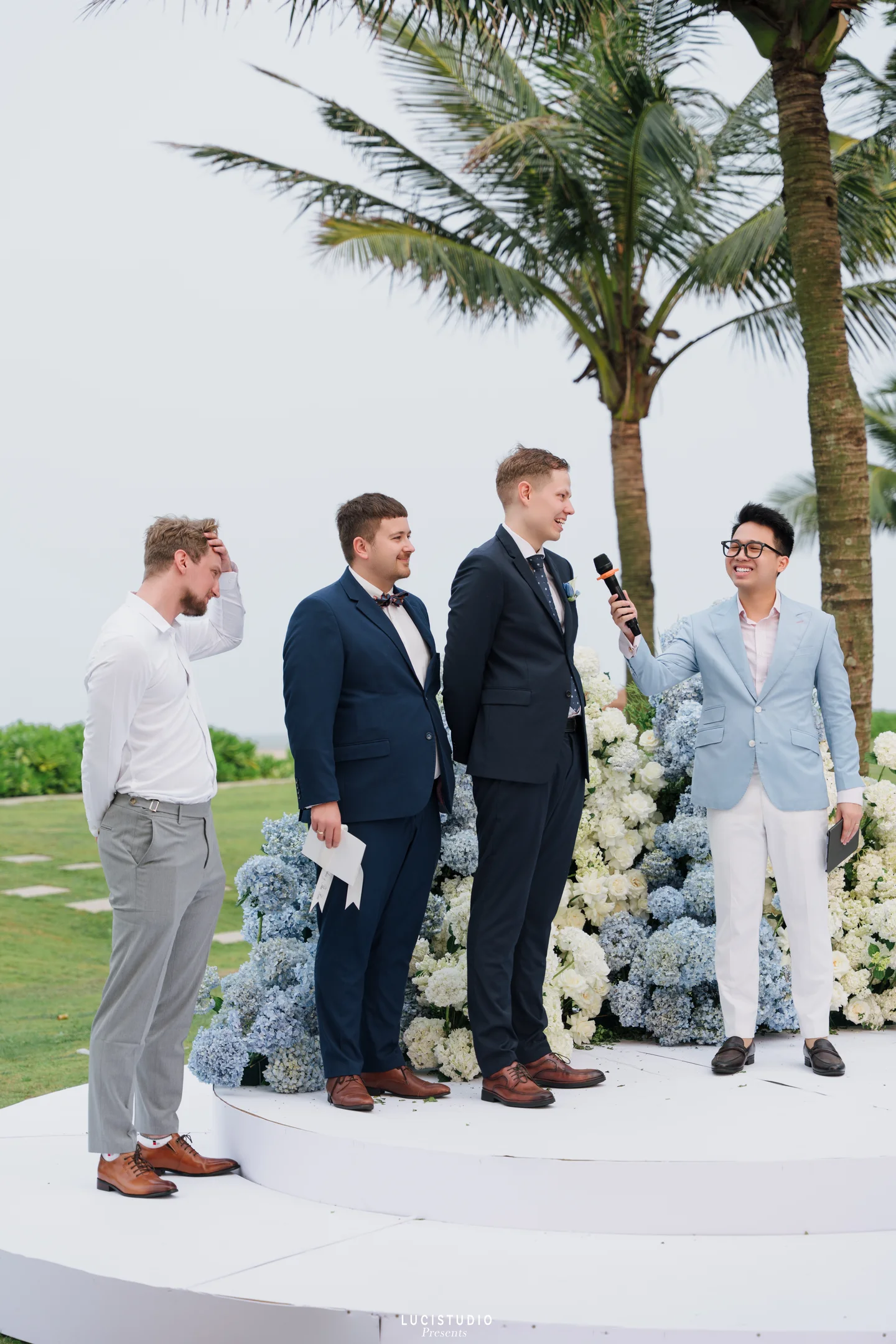 Sơn Tùng hosting Thu Hoài and Anders’ outdoor wedding ceremony