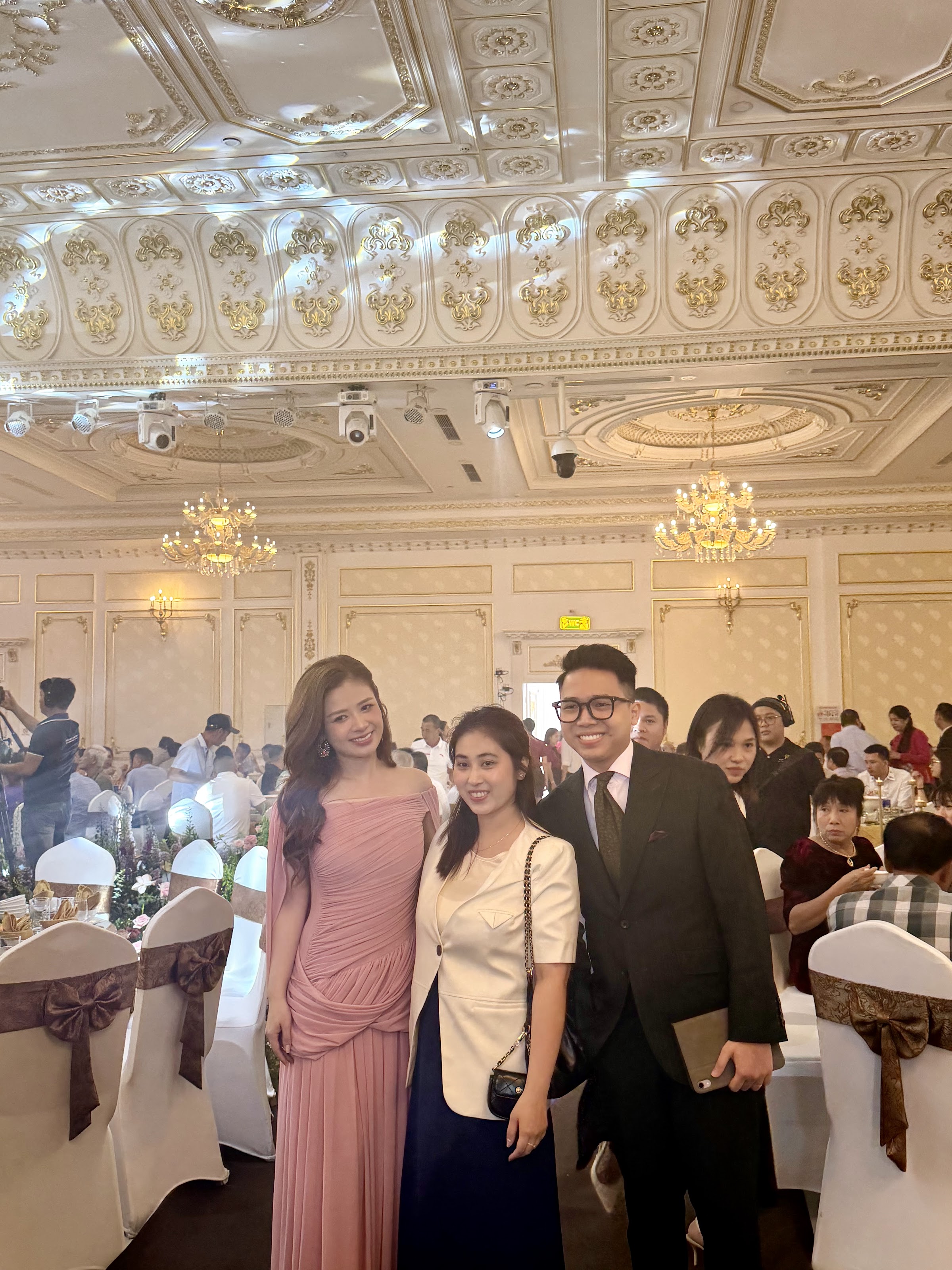 Ảnh MC Sơn Tùng cùng Ca sĩ Dương Hoàng Yến